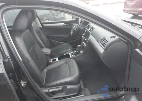 2012 Volkswagen Passat 2.5L Se из США, поврежденный, VIN 1VWBH7A38CC080232